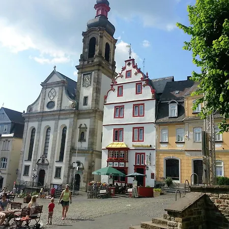 Cozy With Private Garden In Nisterau *