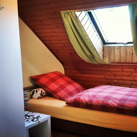 Apartamento Cozy With Private Garden In Nisterau *