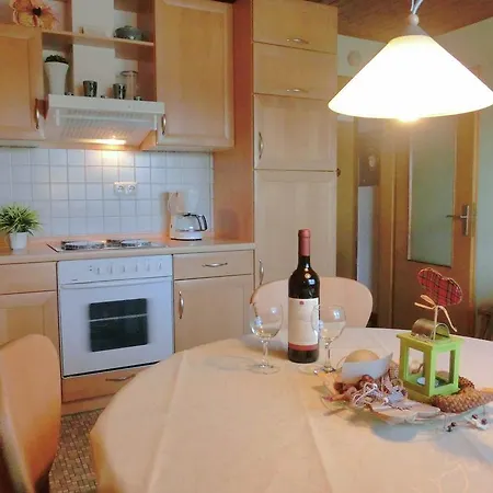 Apartment Cozy With Private Garden In Nisterau Lautzenbrucken