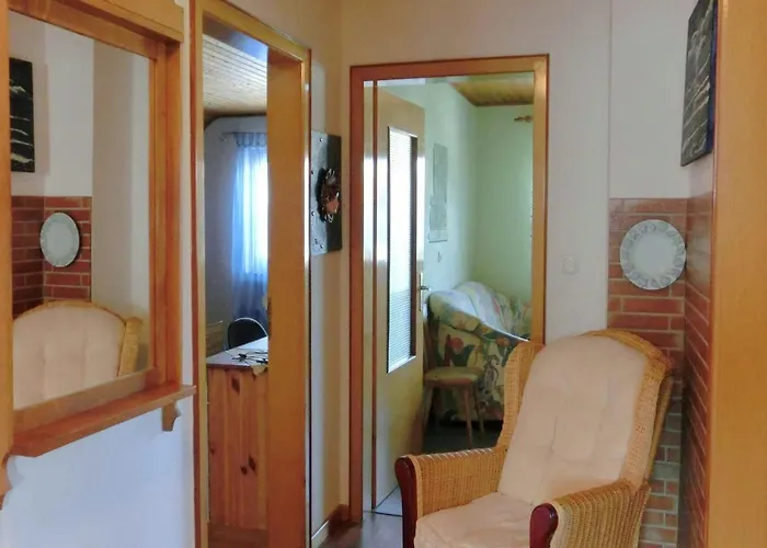 Cozy With Private Garden In Nisterau *