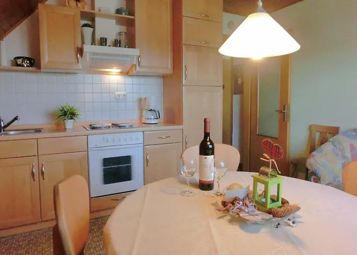 Cozy With Private Garden In Nisterau Lautzenbrücken