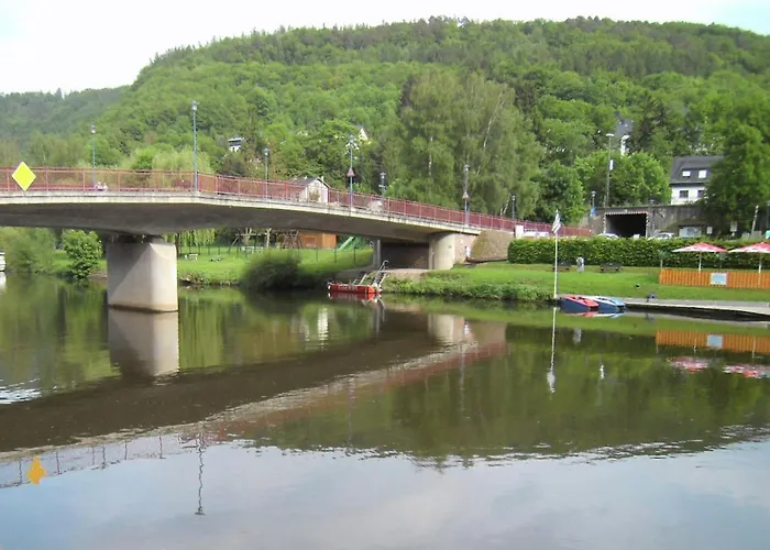 Cozy With Private Garden In Nisterau דירה